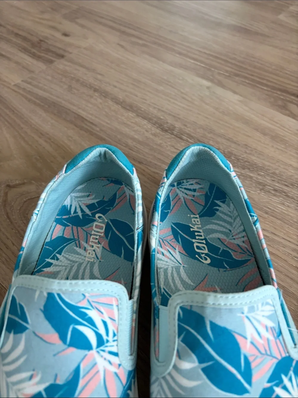 OluKai easy slip